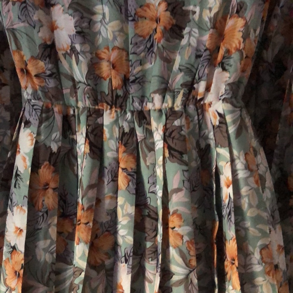 Woman’s fall Floral office siren pleated multi Colored Tiered dress - Picture 10 of 12